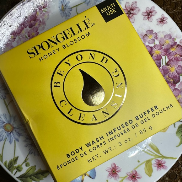 Spongelle in Honey Blossom body wash buffer - Picture 2 of 4